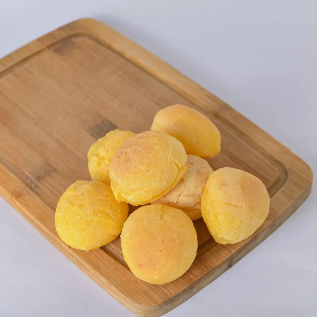 Pão de Queijo de Batata Doce com Queijo Cottage